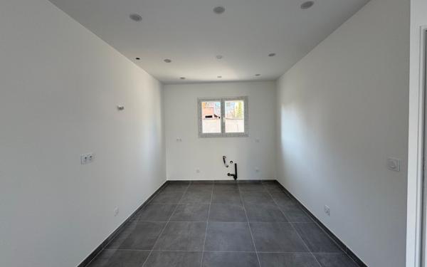 Maison à vendre    4 pièces •  Pont-de-Chéruy