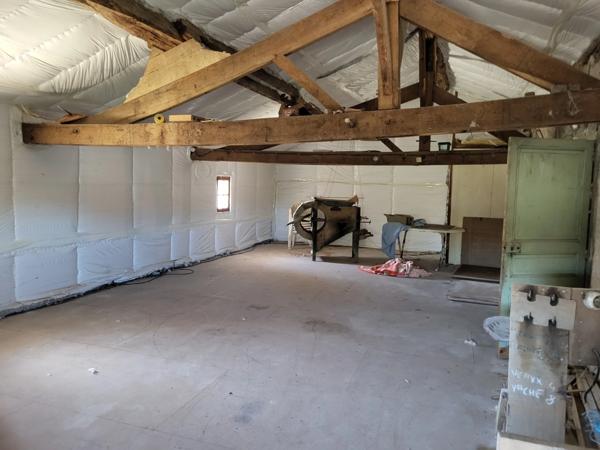 Maison à vendre 6 pièces AIRVAULT (79) Terrain 2538 m²
