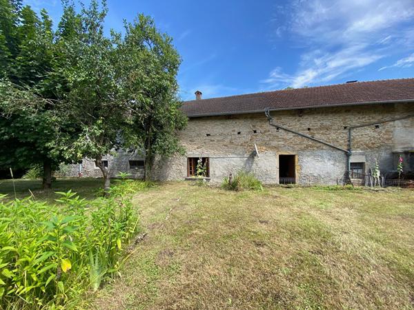 Ensemble immobilier proximité d'Orgelet / 10 pièces / 4 chambres