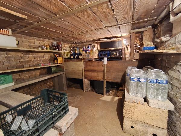 SAINTE MENEHOULD - RUE CHANTERAINE
Maison de ville de 84m², cour sur l'arrière, garage, terrain