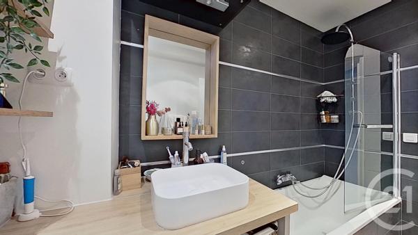 Appartement F4 à vendre  4 pièces - 63,44 m2 NOGENT SUR MARNE - 94