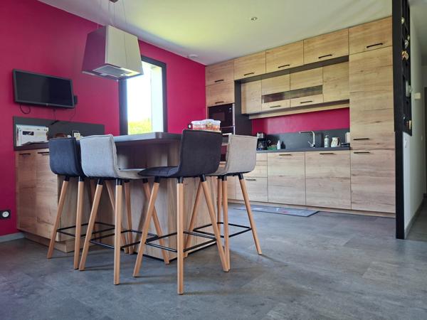 Maison 3 chambres, Sous sol + Garage camping car, 3 min centre ville ALENCON