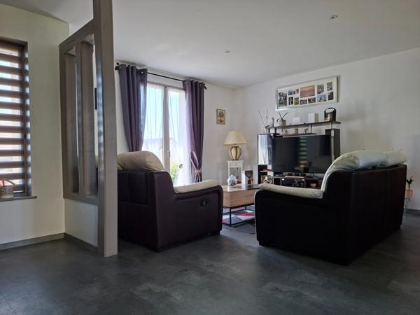 Maison 3 chambres, Sous sol + Garage camping car, 3 min centre ville ALENCON