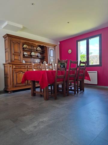 Maison 3 chambres, Sous sol + Garage camping car, 3 min centre ville ALENCON