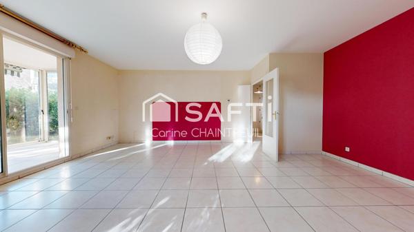 BRON : Rare et exceptionnel rez-de-jardin avec veranda et grand jardin privatif