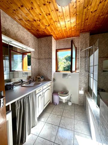 SAINTE HELENE SUR ISERE (73) Maison de 146 m2 - Terrain de 1500 m2