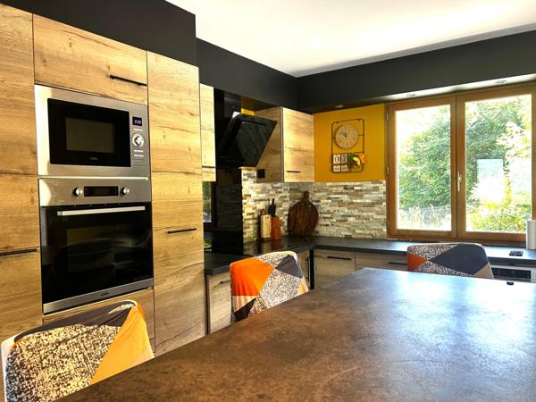 SAINTE HELENE SUR ISERE (73) Maison de 146 m2 - Terrain de 1500 m2