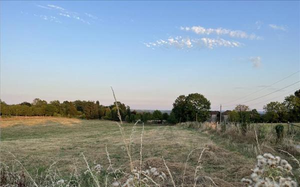 Terrain à vendre |  Thiviers |  1500 m²