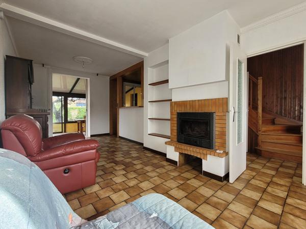 Maison familiale avec jardin et garages - LA ROCHELLE