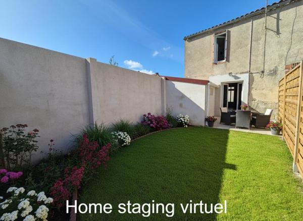 A VENDRE en Exclusivité aux Herbiers, Maison de ville de 65 m2 avec 2 chambres et cour fermée