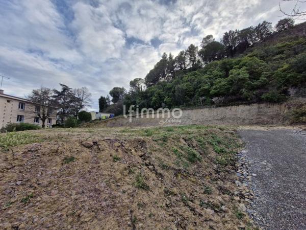 Terrain à bâtir –Limoux – 1 078 m²