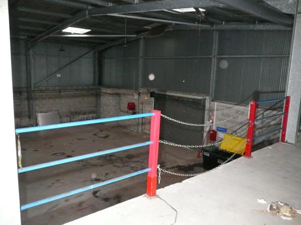 ⚜ A LOUER CHATEAUBERNARD Zone Commercial Local Bureau ⚜