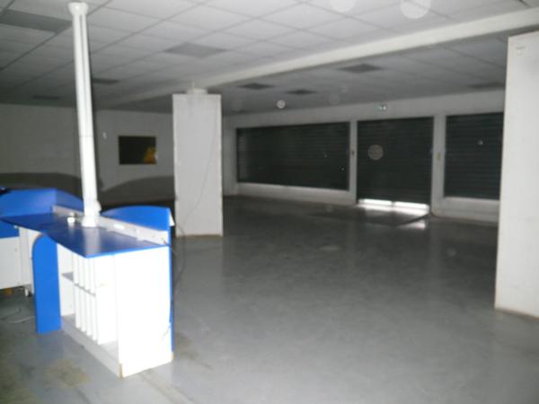 ⚜ A LOUER CHATEAUBERNARD Zone Commercial Local Bureau ⚜