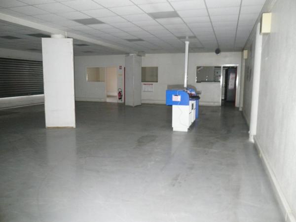 ⚜ A LOUER CHATEAUBERNARD Zone Commercial Local Bureau ⚜