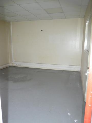 ⚜ A LOUER CHATEAUBERNARD Zone Commercial Local Bureau ⚜