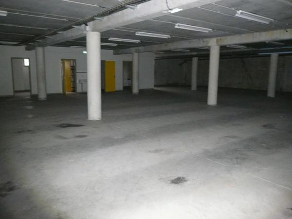 ⚜ A LOUER CHATEAUBERNARD Zone Commercial Local Bureau ⚜