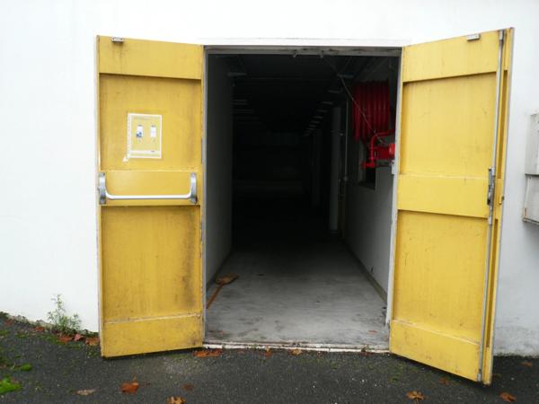 ⚜ A LOUER CHATEAUBERNARD Zone Commercial Local Bureau ⚜