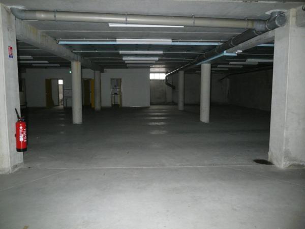 ⚜ A LOUER CHATEAUBERNARD Zone Commercial Local Bureau ⚜