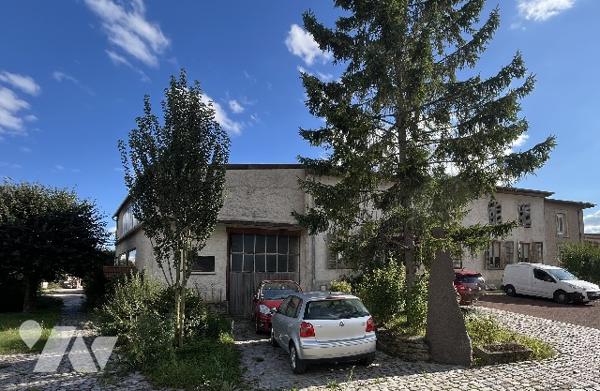 15 Min de LUNEVILLE - Maison d'environ 270m², 6 ch, avec garage attenant (atelier) de plus de 280m²