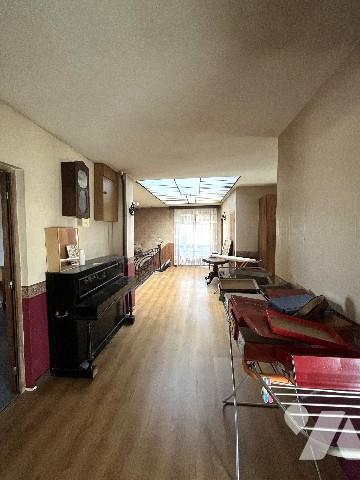 15 Min de LUNEVILLE - Maison d'environ 270m², 6 ch, avec garage attenant (atelier) de plus de 280m²