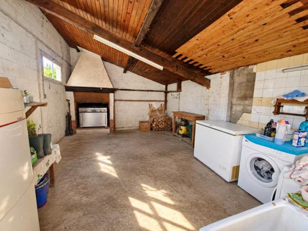 MAISON ANCIENNE 155 M² – 5 CHAMBRES – DÉPENDANCES – TERRAIN DE 2 350 M²