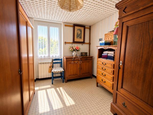 MAISON ANCIENNE 155 M² – 5 CHAMBRES – DÉPENDANCES – TERRAIN DE 2 350 M²
