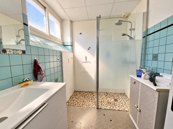 MAISON ANCIENNE 155 M² – 5 CHAMBRES – DÉPENDANCES – TERRAIN DE 2 350 M²
