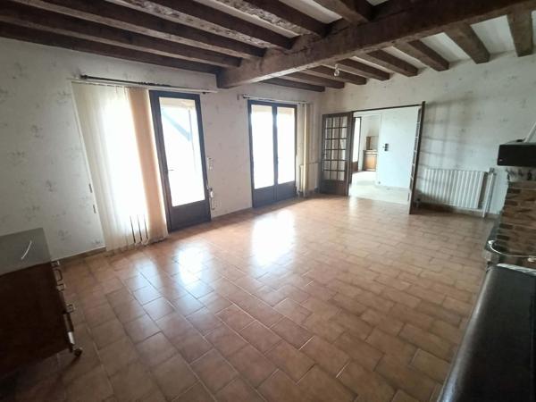 Immeuble à AIX-VILLEMAUR-PALIS, 10160 - 400m²