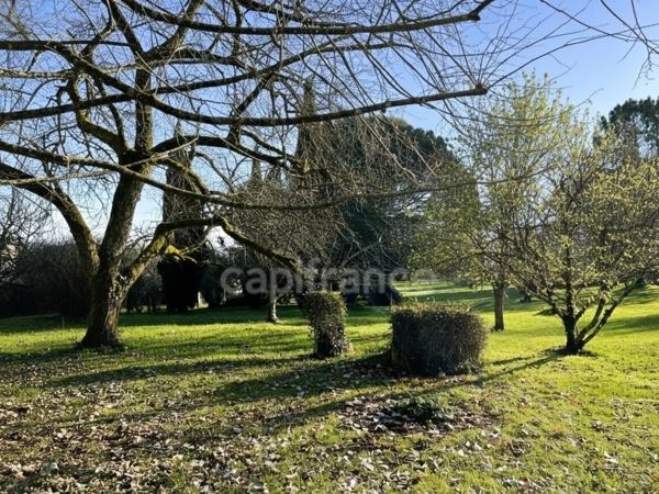 Ensemble immobilier de 302 m² à fort potentiel avec travaux - Chevanceaux (17)