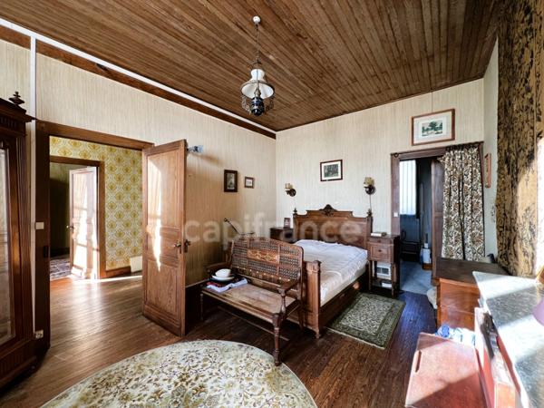 Ensemble immobilier de 302 m² à fort potentiel avec travaux - Chevanceaux (17)