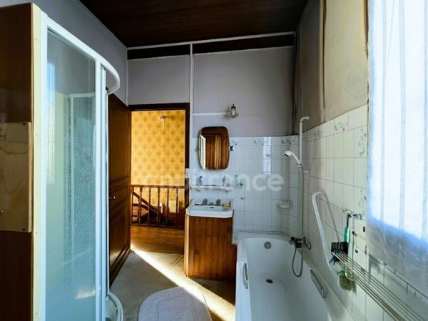 Ensemble immobilier de 302 m² à fort potentiel avec travaux - Chevanceaux (17)