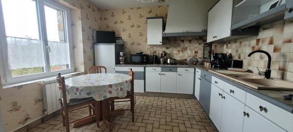 Maison à Domfront en Poiraie, 61700 - 8 pièces 125m²