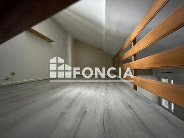 Location Studio 26 m² - 3 PLACE JULES GUESDE Saint-etienne 42100