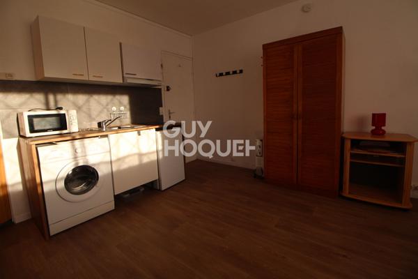 Appartement studio meublé à louer à Chaville, quartier Doisu, proche commodités