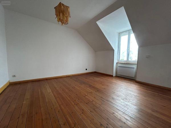 Maison à vendre à Sainte-Jamme-sur-Sarthe dans la Sarthe (72380), ref : SL-72021-489