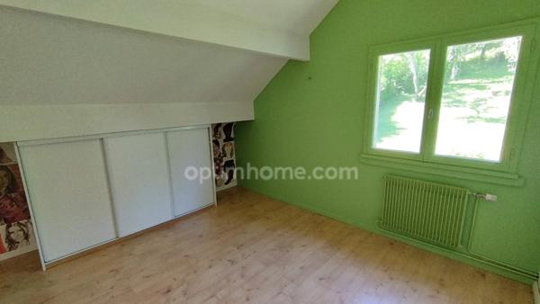 Maison individuelle de type chalet à vendre, 8 pièces à 5 minutes de Bar le Duc