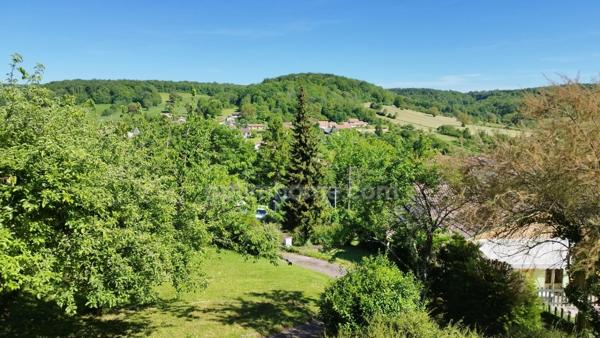 Maison individuelle de type chalet à vendre, 8 pièces à 5 minutes de Bar le Duc