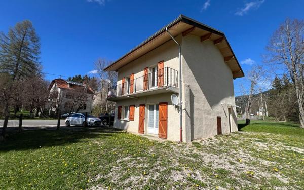 Maison à vendre    4 pièces •  Autrans