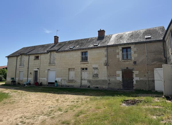 Domaine à fort potentiel : étang d'un hectare, deux maisons, dépendances exceptionnelles - à rénover et personnaliser entièrement