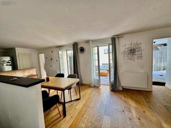 Appartement à vendre à Bordeaux en Gironde (33000), ref : 33010/114   
Chartrons