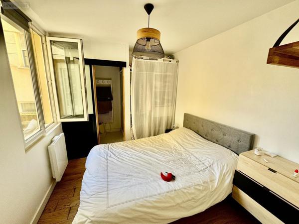 Appartement à vendre à Bordeaux en Gironde (33000), ref : 33010/114   
Chartrons