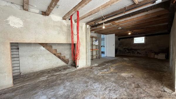 Charmante maison de ville rénovée avec 2 chambres et jardin à Bergerac !