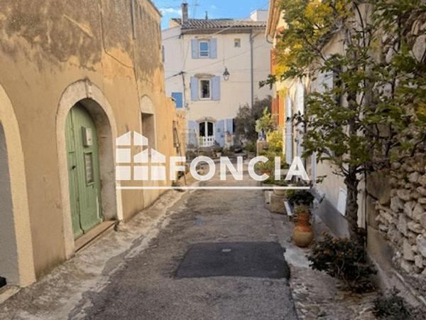 Location Appartement 2 pièces 45 m² - 5 RUE SAINT SEBASTIEN Eyguieres 13430