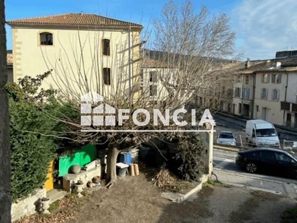 Location Appartement 2 pièces 45 m² - 5 RUE SAINT SEBASTIEN Eyguieres 13430