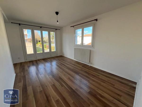 Appartement à louer 3 pièces 72.75m² Issoire (63500)