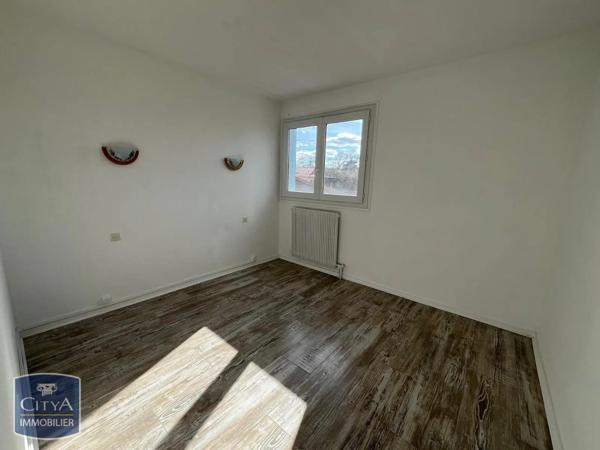 Appartement à louer 3 pièces 72.75m² Issoire (63500)