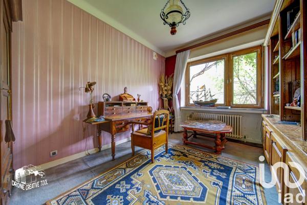 Maison traditionnelle 8 pièces de 198 m² à Fontoy (57650)