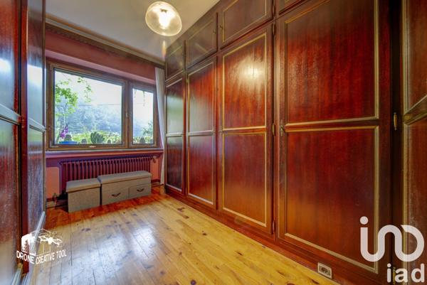 Maison traditionnelle 8 pièces de 198 m² à Fontoy (57650)