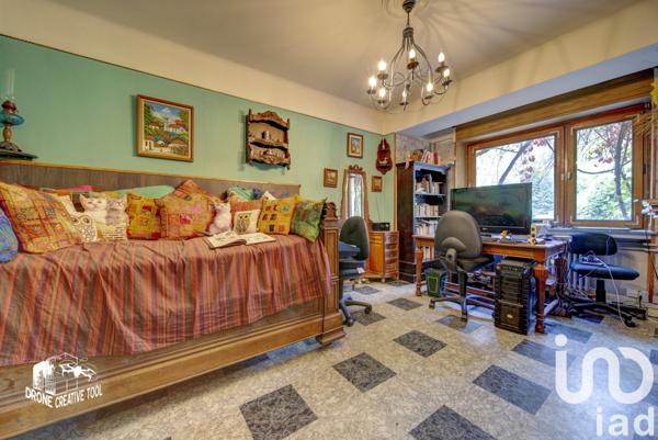 Maison traditionnelle 8 pièces de 198 m² à Fontoy (57650)