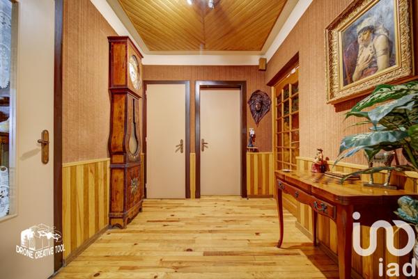 Maison traditionnelle 8 pièces de 198 m² à Fontoy (57650)